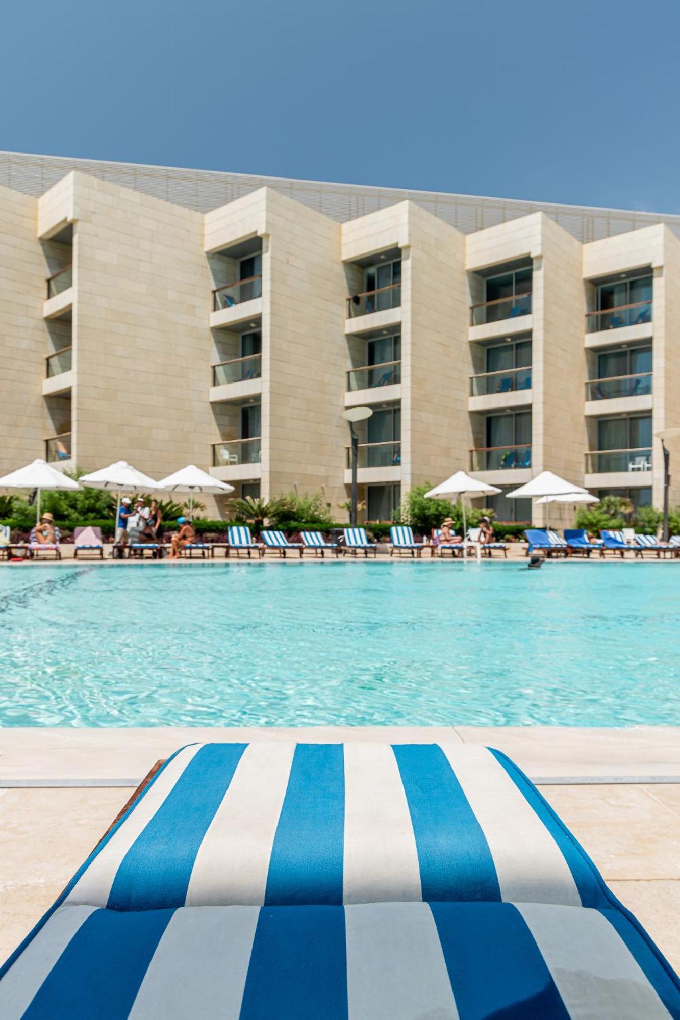 Coral Beach Hotel And Resort Бейрут Экстерьер фото