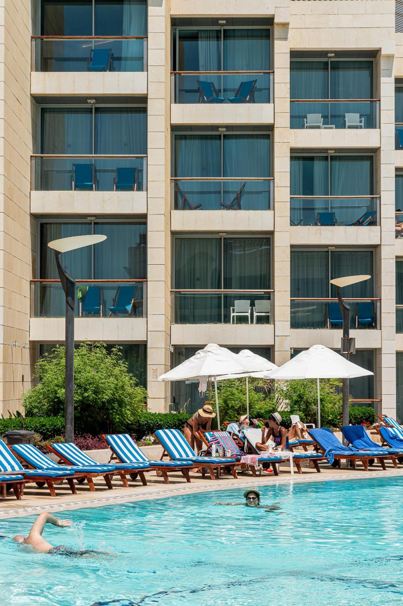 Coral Beach Hotel And Resort Бейрут Экстерьер фото