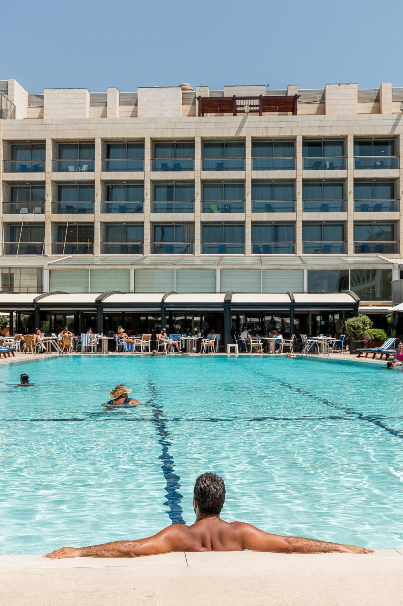 Coral Beach Hotel And Resort Бейрут Экстерьер фото