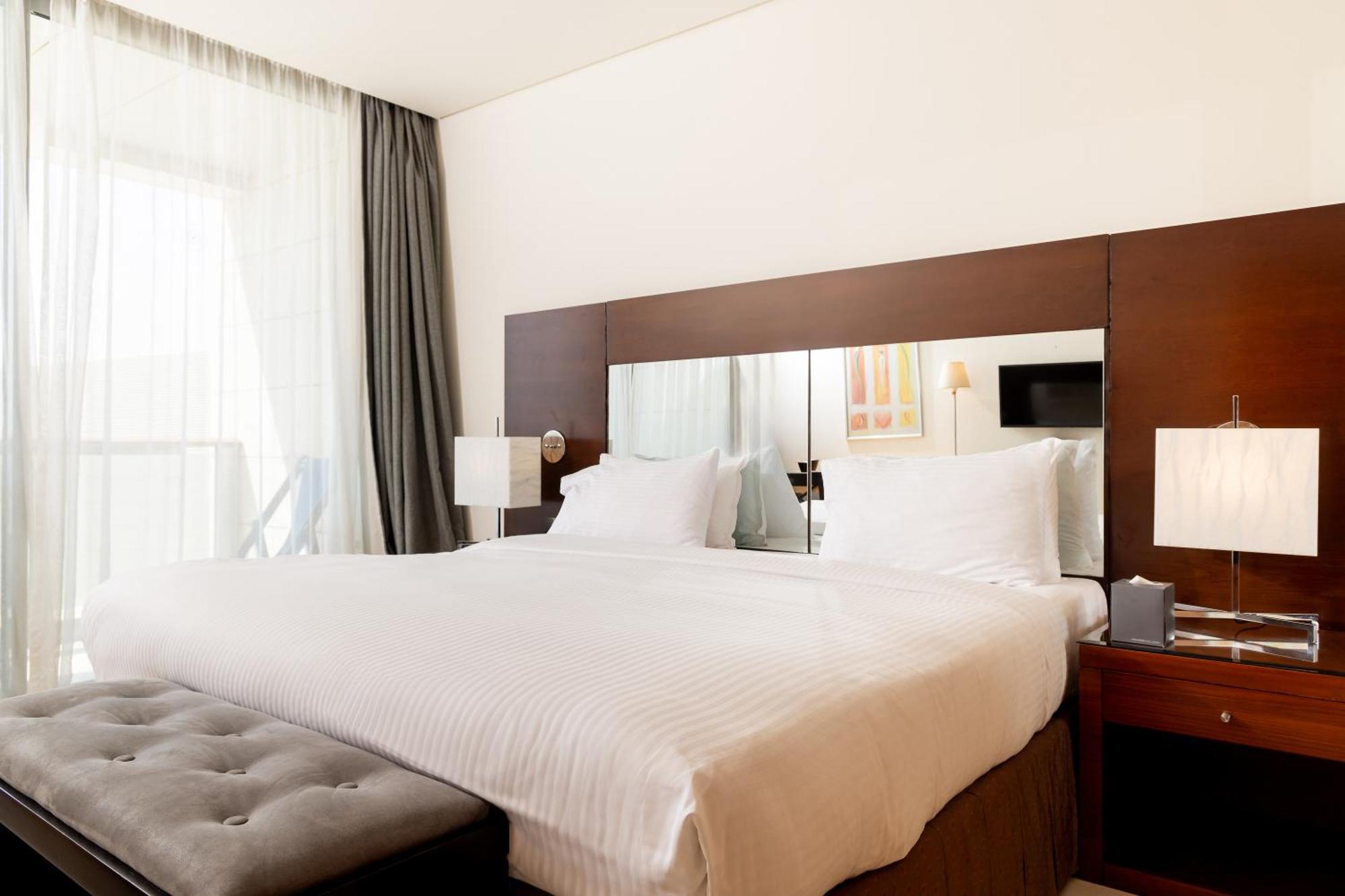Coral Beach Hotel And Resort Бейрут Экстерьер фото