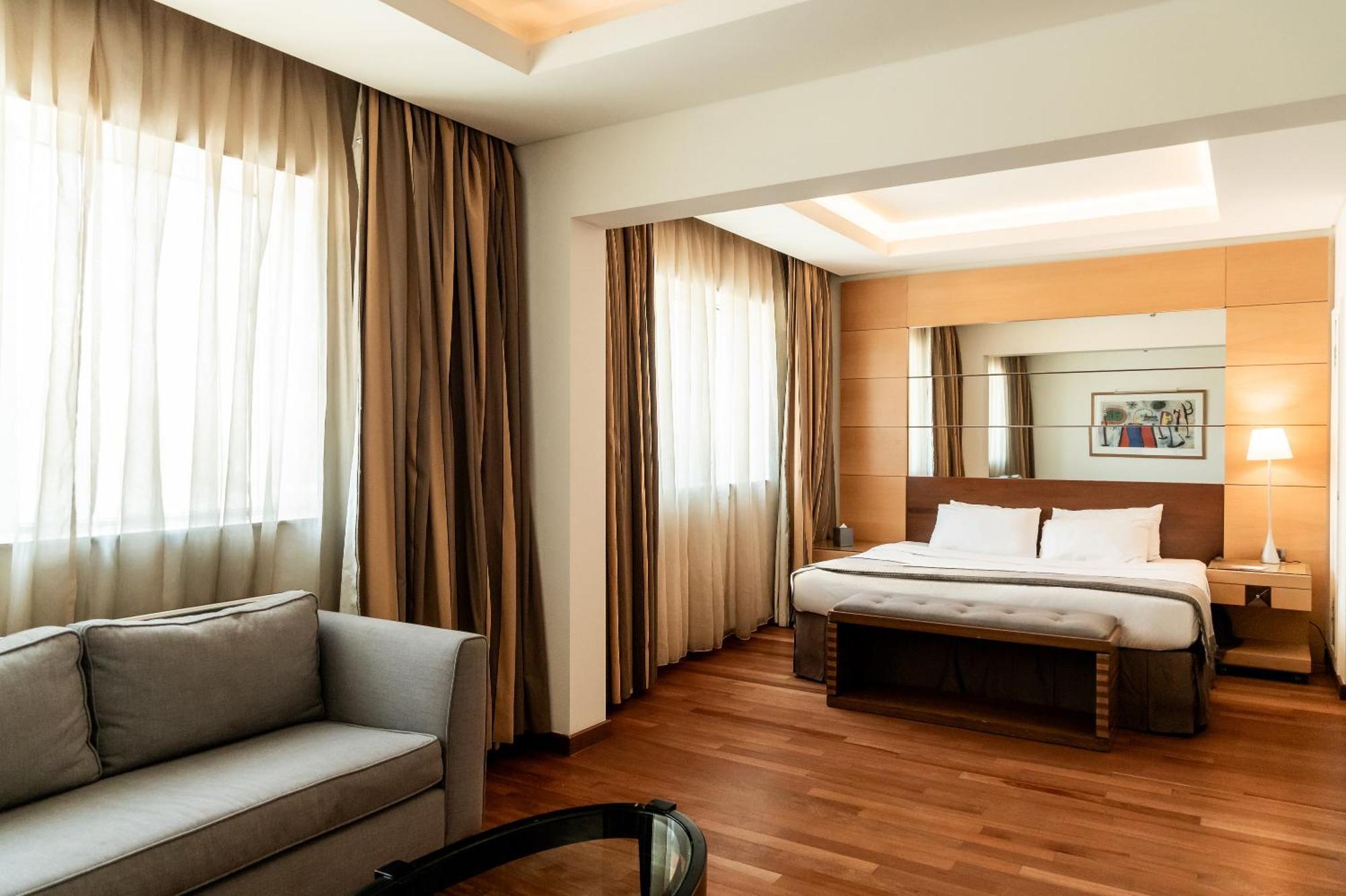 Coral Beach Hotel And Resort Бейрут Экстерьер фото
